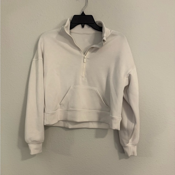 All in Motion Airy Sleek 1/2 Zip Pullover - Picture 1 of 2